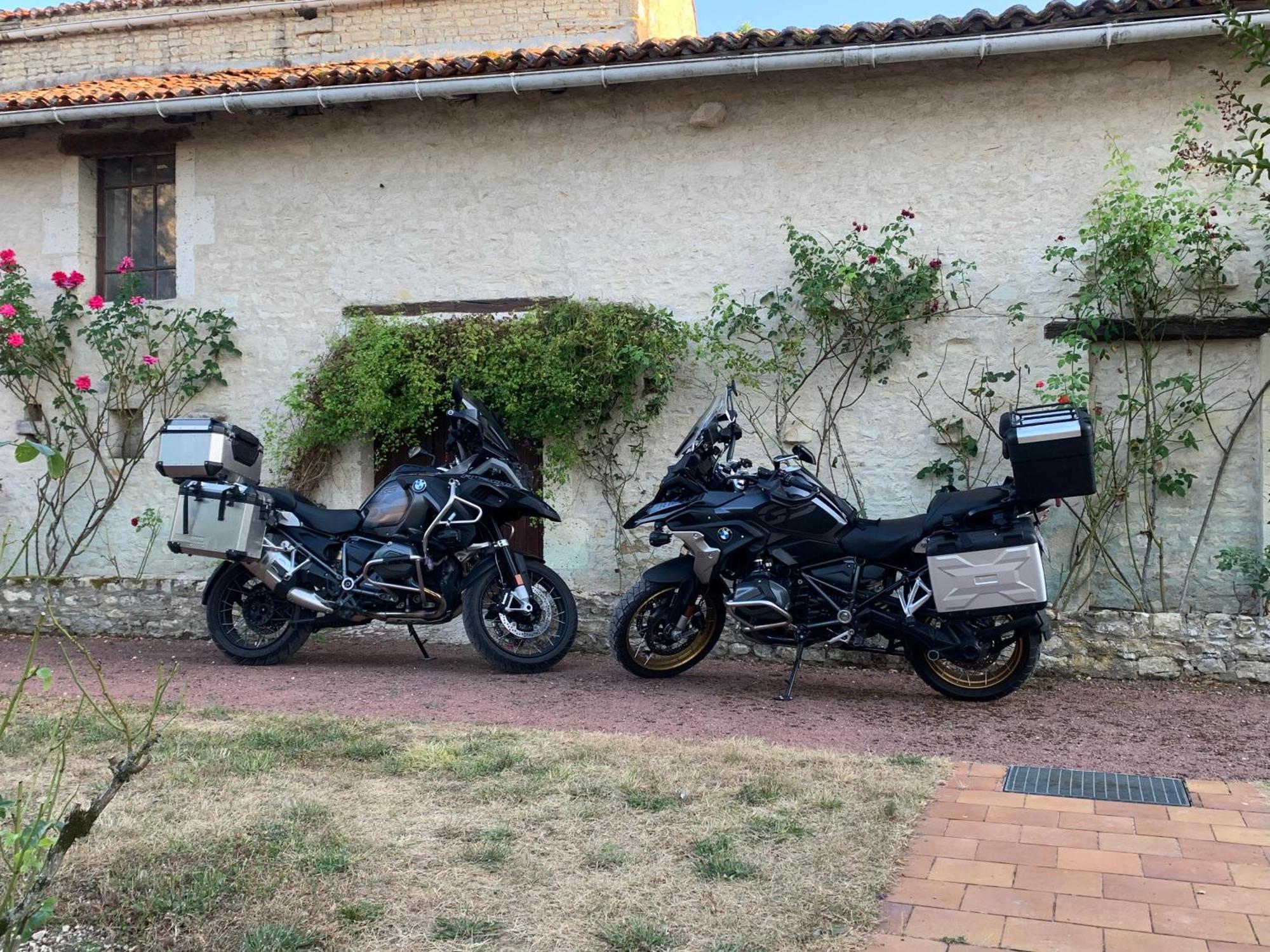 The Cool Lounge A Coulonges - Charente Bed & Breakfast Ngoại thất bức ảnh
