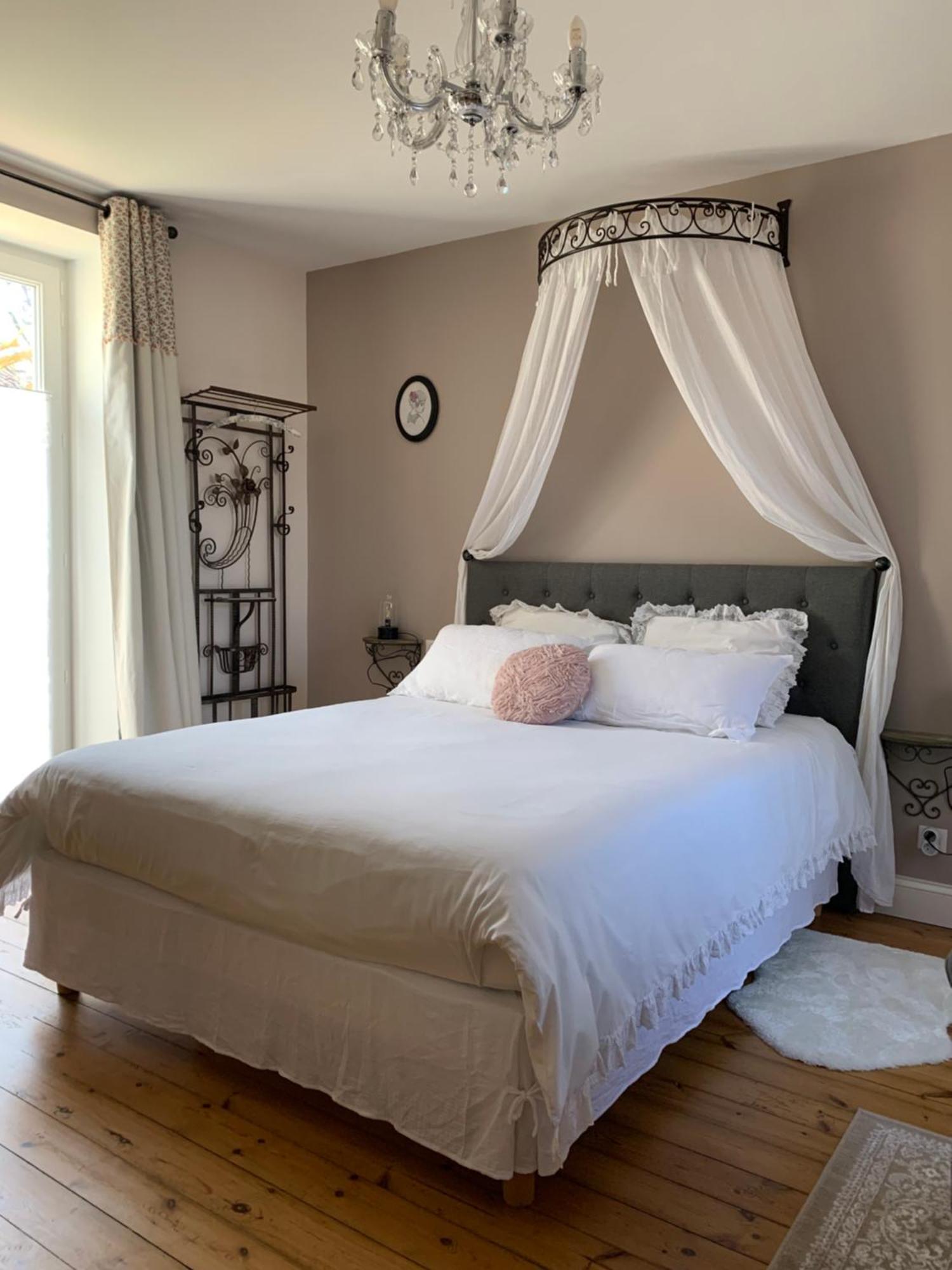 The Cool Lounge A Coulonges - Charente Bed & Breakfast Ngoại thất bức ảnh