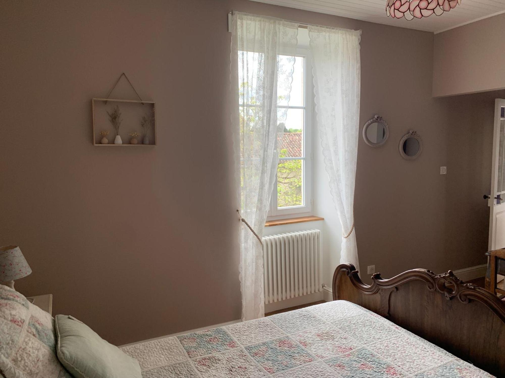 The Cool Lounge A Coulonges - Charente Bed & Breakfast Ngoại thất bức ảnh