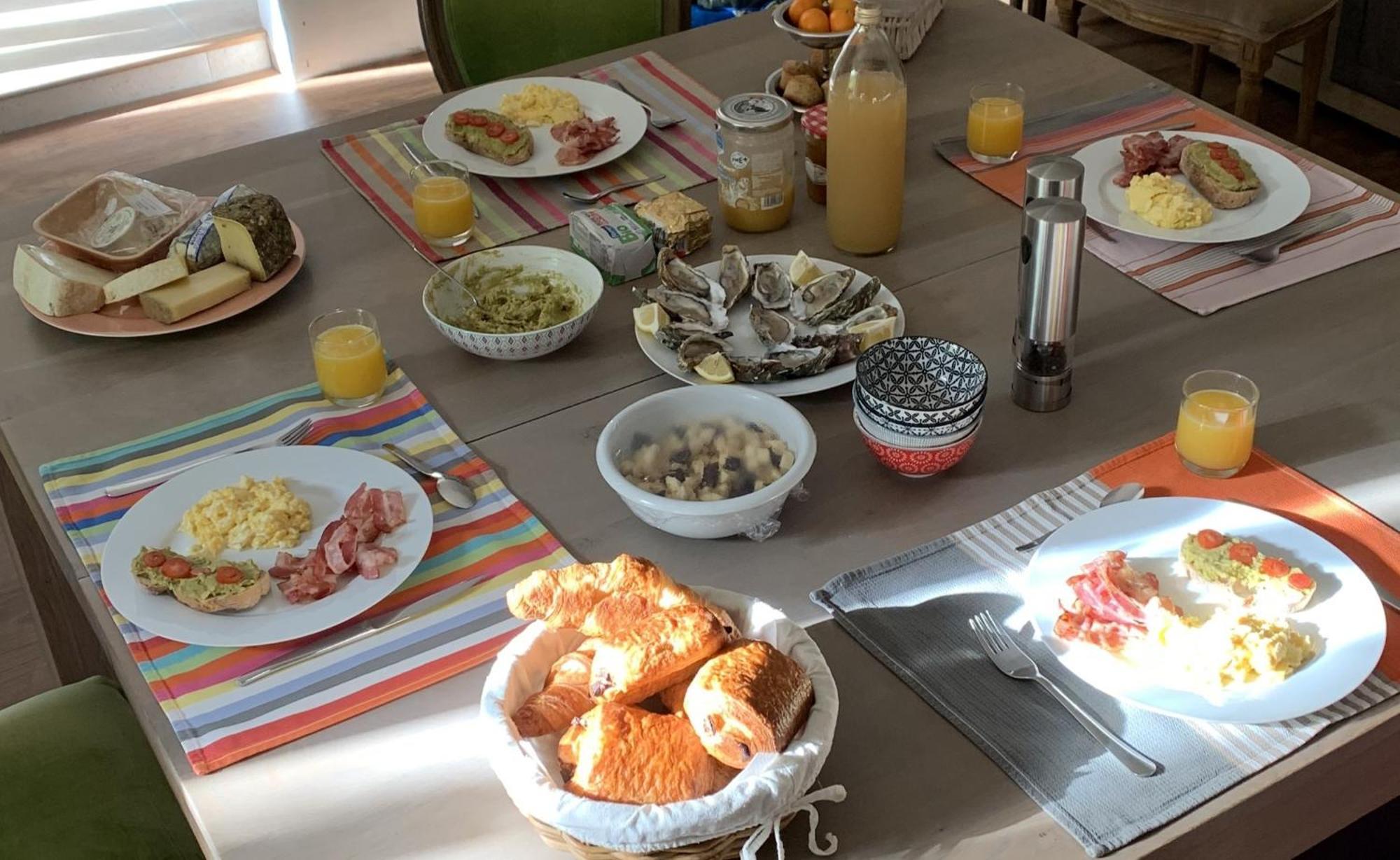 The Cool Lounge A Coulonges - Charente Bed & Breakfast Ngoại thất bức ảnh
